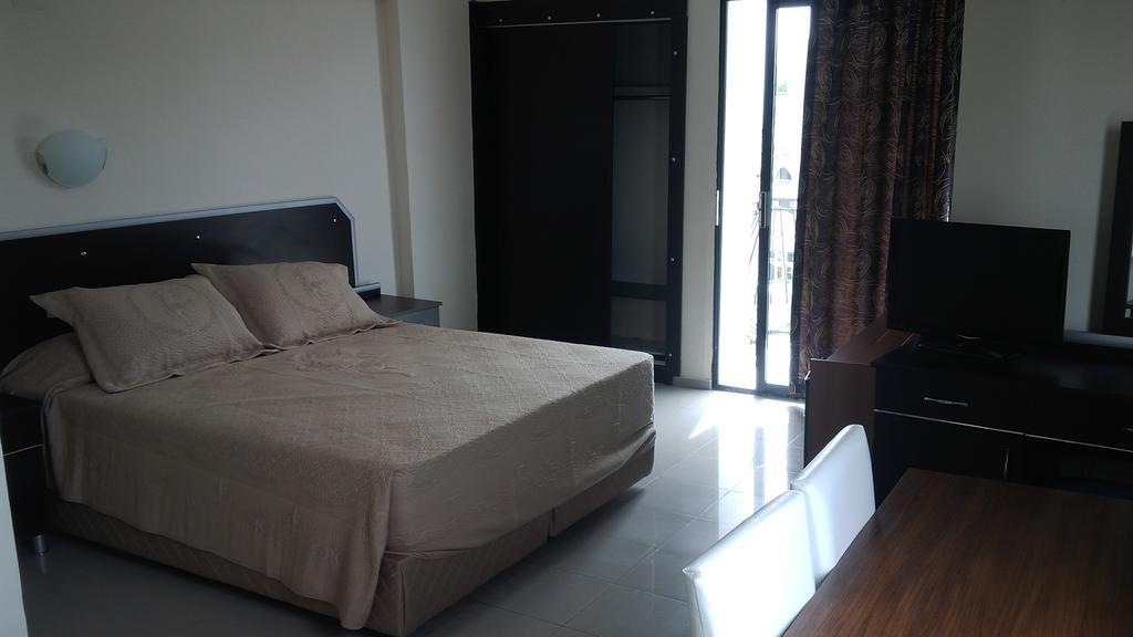 Hotel Melike Kuşadası Buitenkant foto