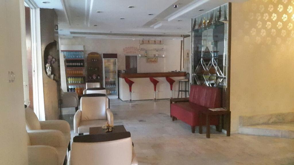 Hotel Melike Kuşadası Buitenkant foto
